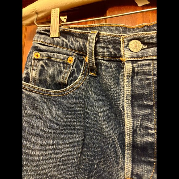 Levi's 501 S Skinny Jeans (28) Dark Wash - Picture 2 of 5